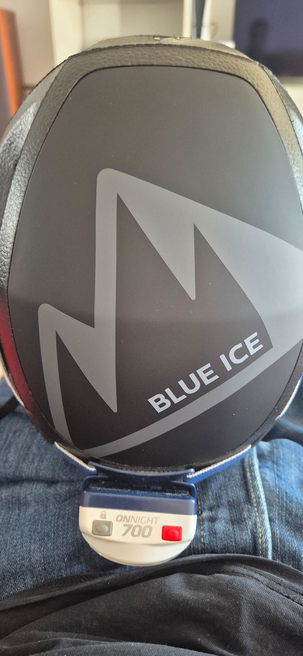 Blue Ice Blast casque alpinisme Noir M/L ultra-léger