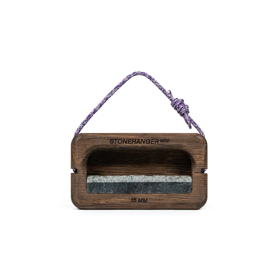 Nature Climbing Stone Hanger Mini poutre chêne fumé granit