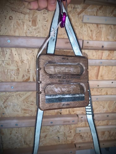 Nature Climbing Stone Hanger Smoked Edition poutre granit