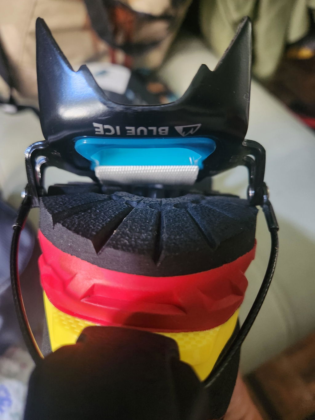 Blue Ice Harfang Tech crampons glace 35-47 modulaires