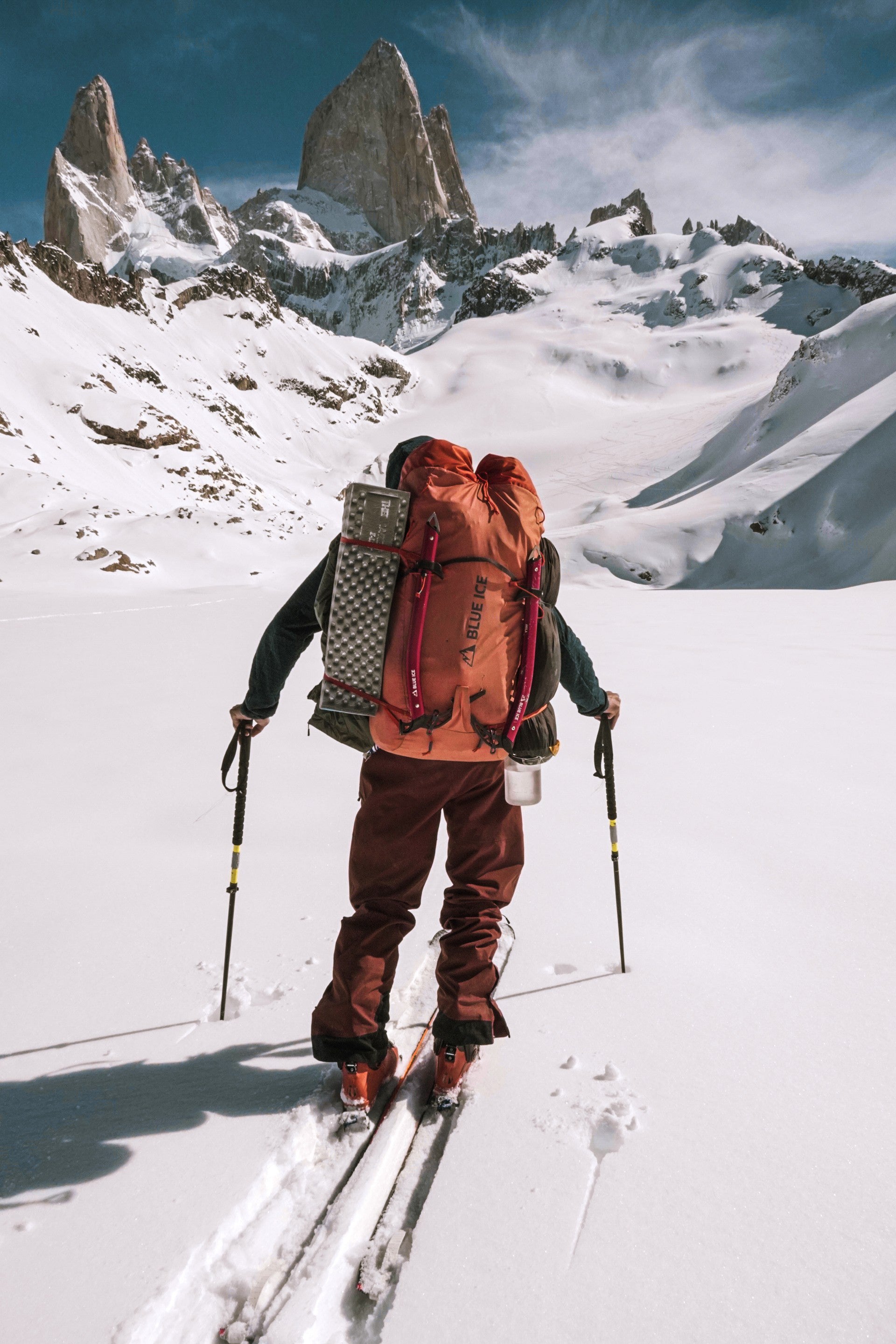 Blue Ice Stache 60 sac alpinisme orange ultraléger